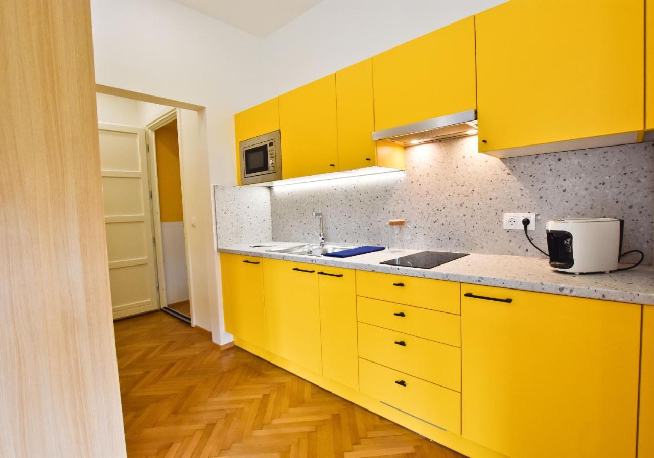 Zachar Apartman Шопрон Екстер'єр фото